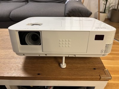 NEC NP-M403H DLP Beamer / Full-HD / 4000 ANSI Lumen / 408 Lampenstunden
