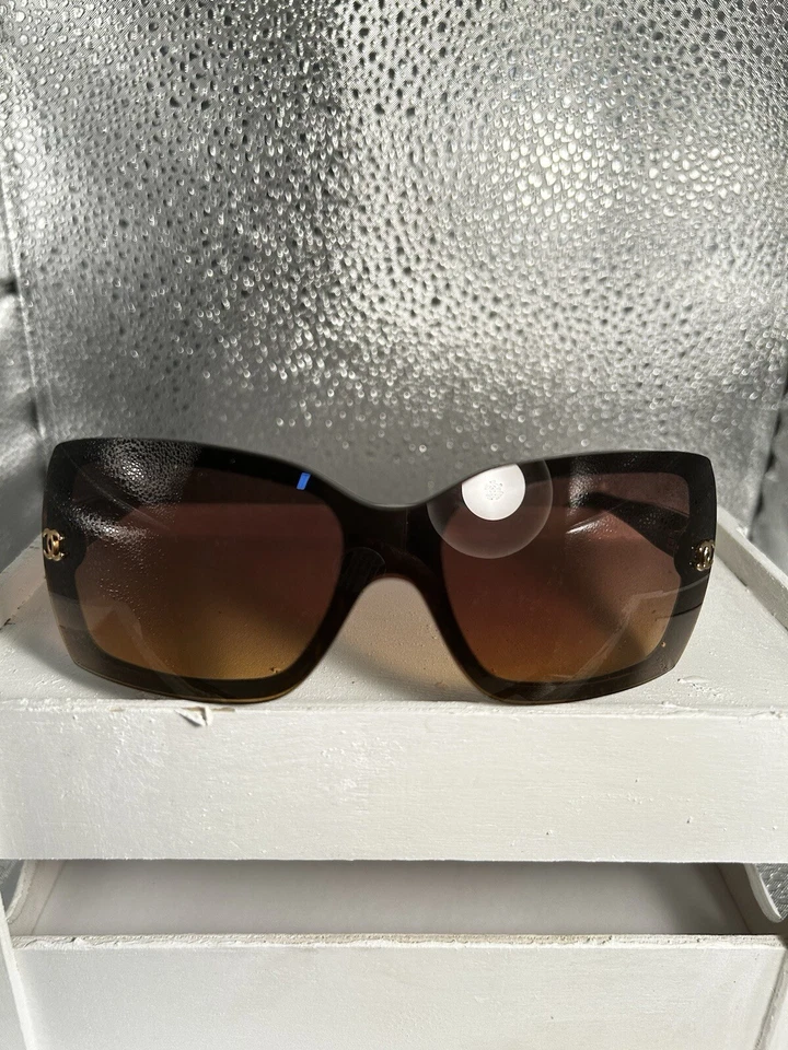 Chanel Sunnies For Ladies L, Wrap Style With Ombré Lenses - Image 2 of 4