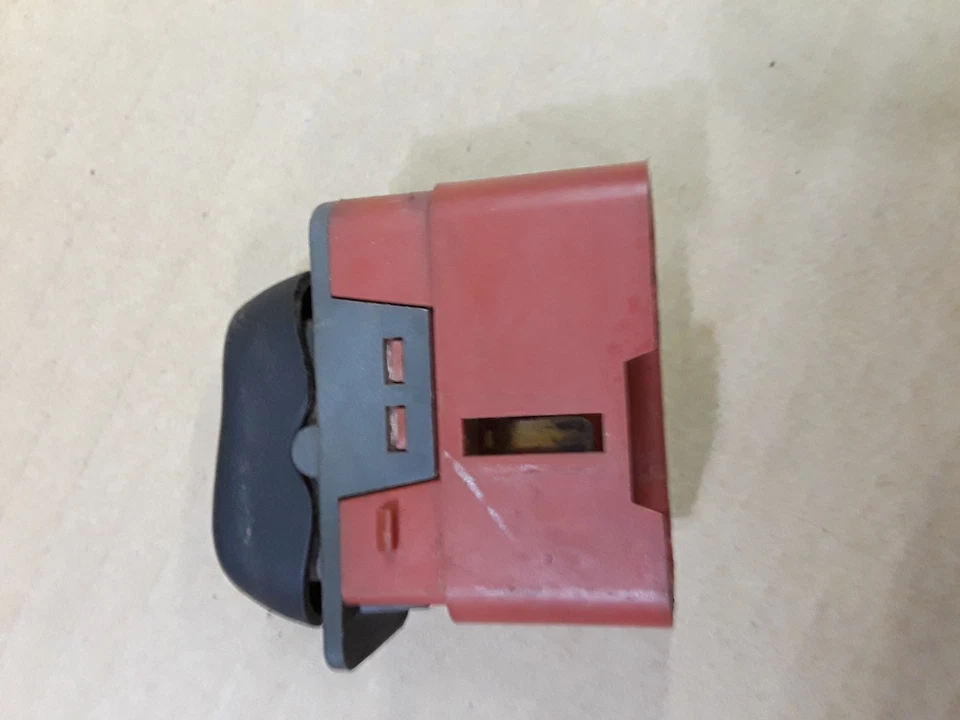 1999-2002 FORD F250 F350 F450 F550 F650 F750 Power Door Lock Switch I026 - Image 2 of 4