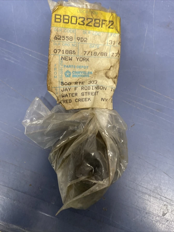 NOS MOPAR Ball Joint Seal 1981 1983 Dodge Omni / Horizon P/N 4014242 - Image 2 of 3