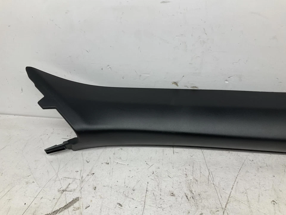 2017-2018 Porsche 718 Boxster A Pillar Trim, Black, Right/Passenger 9828672341E0 Foto 3 de 4