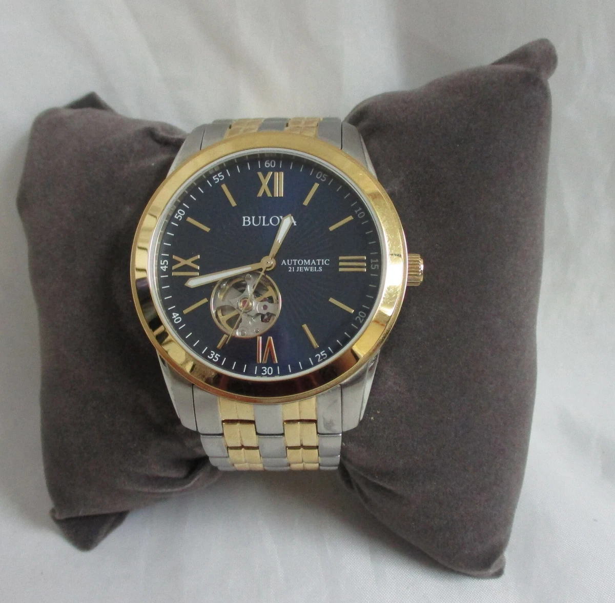 Bulova Mens Automatic Two Tone Stainless Steel Bracelet Watch 98A168 Pew Owned