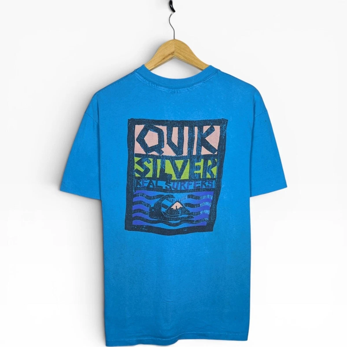 Preços baixos em Camisetas Vintage Quiksilver para Homens | eBay