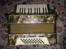ACCORDION HOHNER STUDENT IV