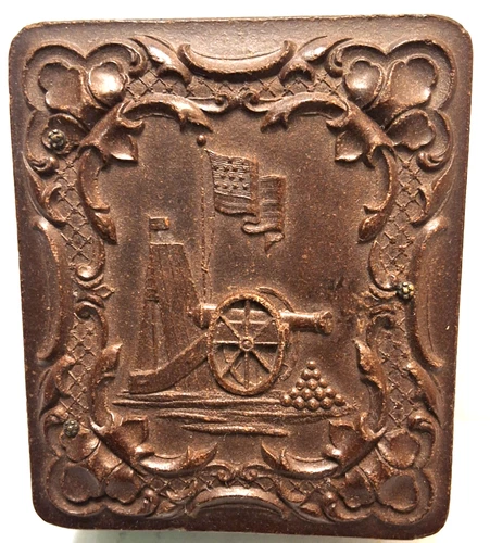 New Listing1/9TH PL. 1860'S CIVIL WAR THEMED GUTTA PERCHA DAGUERROTYPE  PHOTOGRAPH CASE