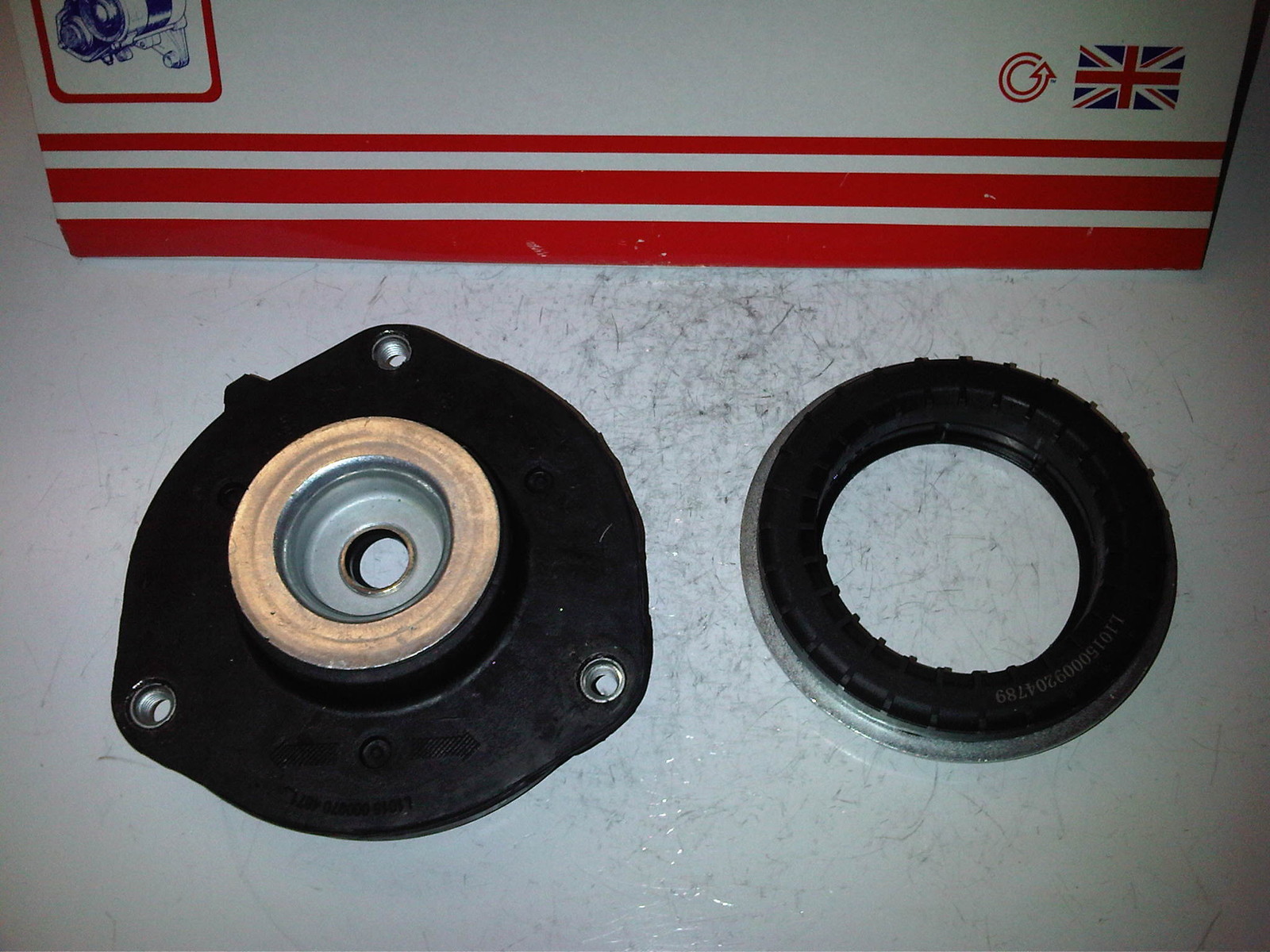 VW CADDY (2CA,2KA,2KB,2KJ,2KH,2CB,2CJ) 1X STRUT TOP MOUNT MOUNTING