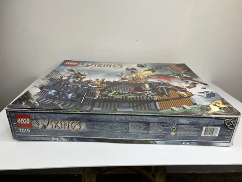 LEGO Vikings Fortress Against the Fafnir Dragon 7019 - Picture 2 of 10