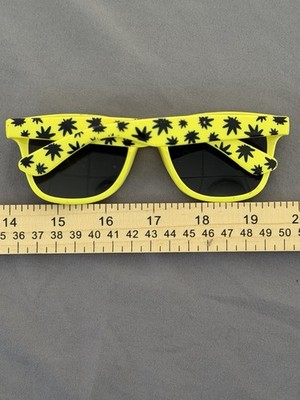 HempLeaf Sunglasses Unisex Yellow with Black Lenses Used in Excellent Condition 