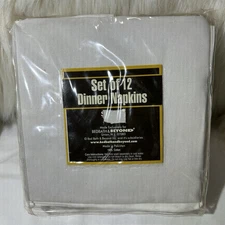 Bed Bath & Beyond Set Of 12 Dinner Napkins Solid Plain White NEW!