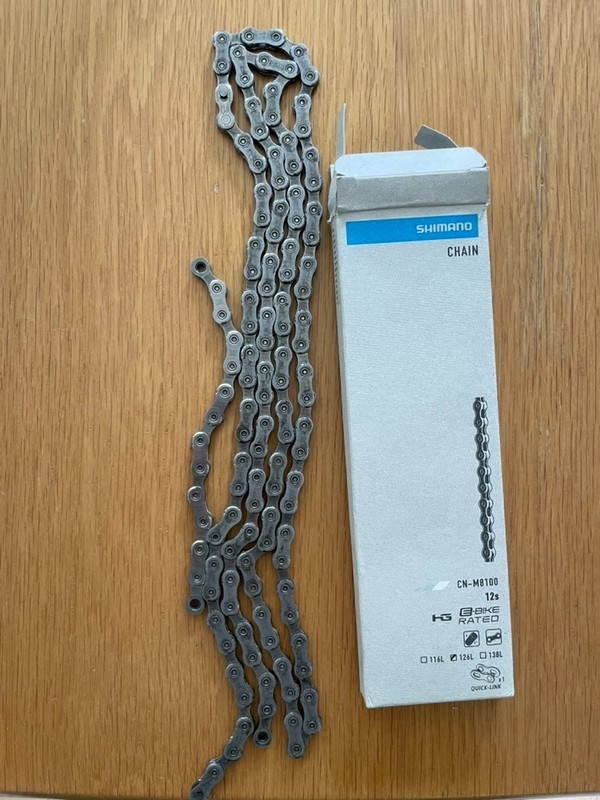 Shimano Ultegra 12 Speed Chain CN-M8100 / Used no quick link