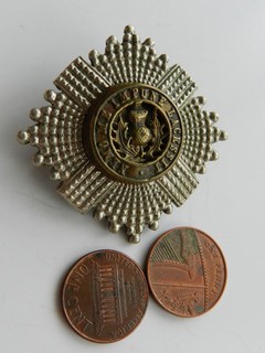 A VINTAGE SCOTTISH CAP BADGE NEMO ME IMPUNE LACESSIT. SCOTS GUARDS.