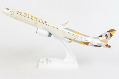 Etihad Airlines Airbus NEW LIVERY A321 Large Model Solid Resin 1:150 A6-AED NEU