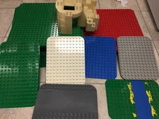 1 lego duplo baseplate 24X24 16X12 stud green red gray blue white castle