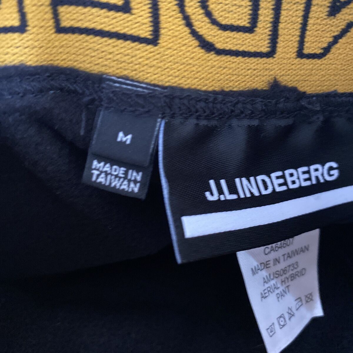 J. Lindeberg Men's AERIAL Hybrid PANT AMJS06733 9999 Black J. Lindeberg Men's AERIAL Hybrid PANT AMJS06733 9999 Black