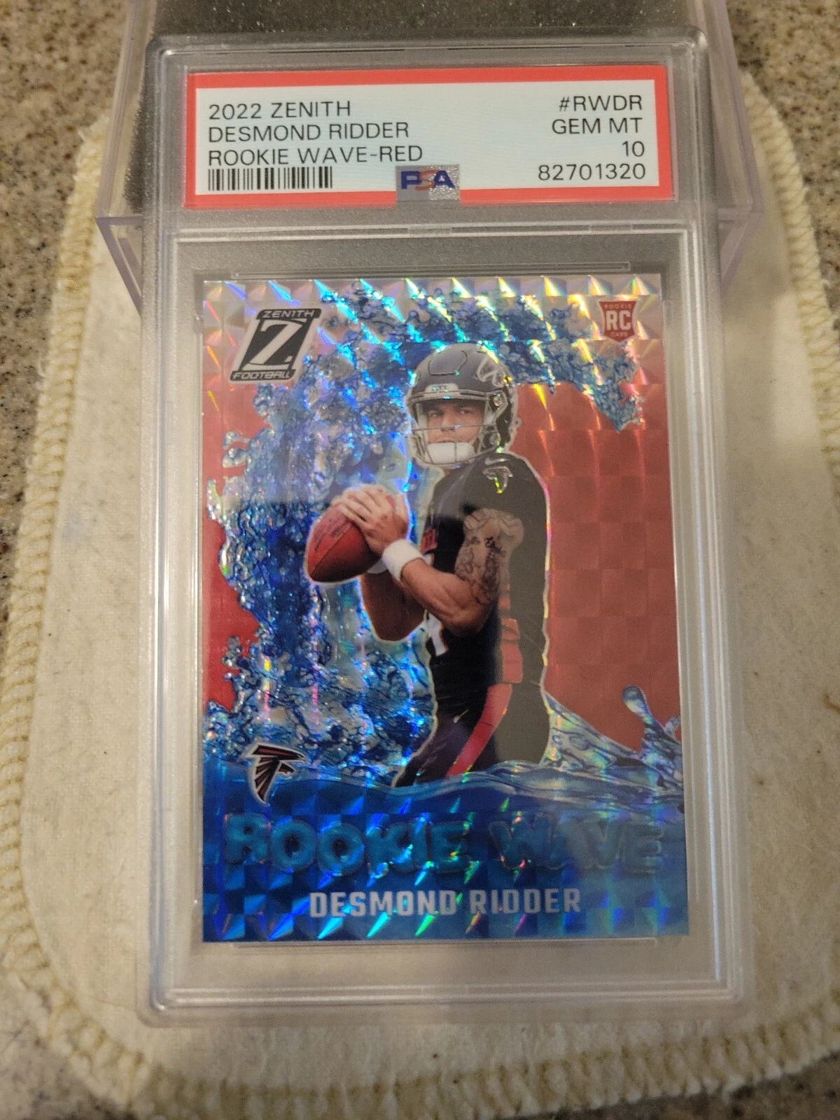 Desmond Ridder Panini Zenith Rookie Wave #RWDR Red