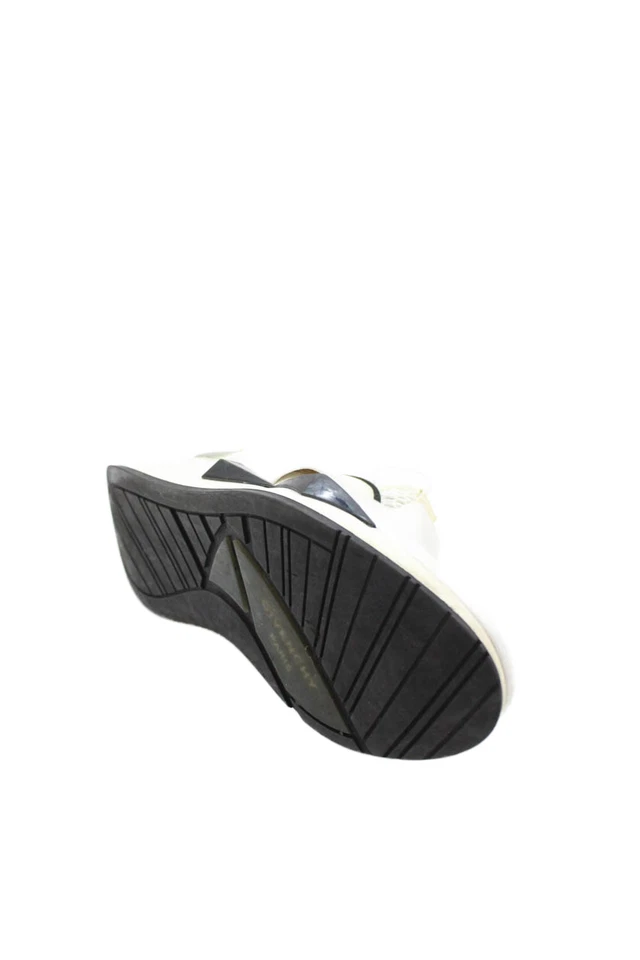Zapatillas gruesas Givenchy para mujer forradas con textura blancas talla 8 Foto 4 de 4