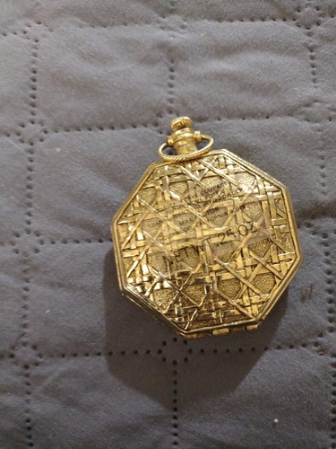 Polvere in rilievo vintage Max Factor tono oro compatta - Foto 2 di 5