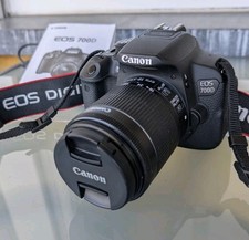 Canon EOS 700D SLR-Digitalkamera mit EF-S 18-...