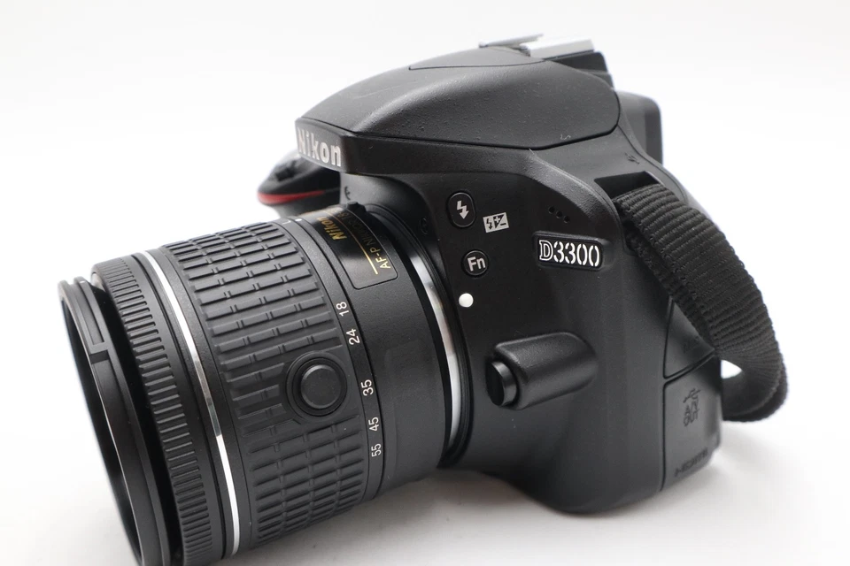 Nikon D3300 DSLR Camera 24.2MP with 18-55mm, Shutter Count 10848, REFURBISHED - Image 4 of 4