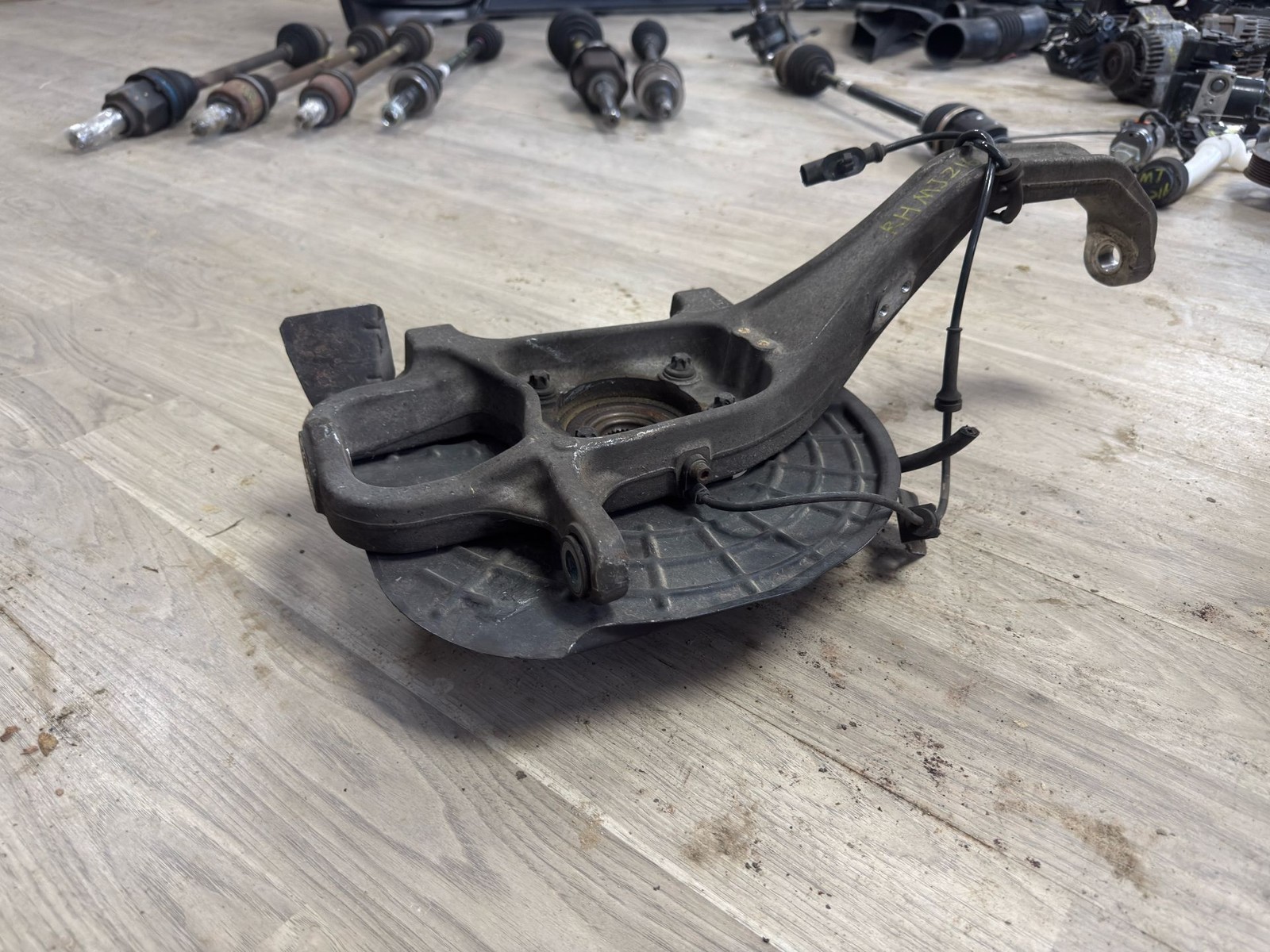 Maserati Ghibli Front Right Spindle Knuckle | 2018