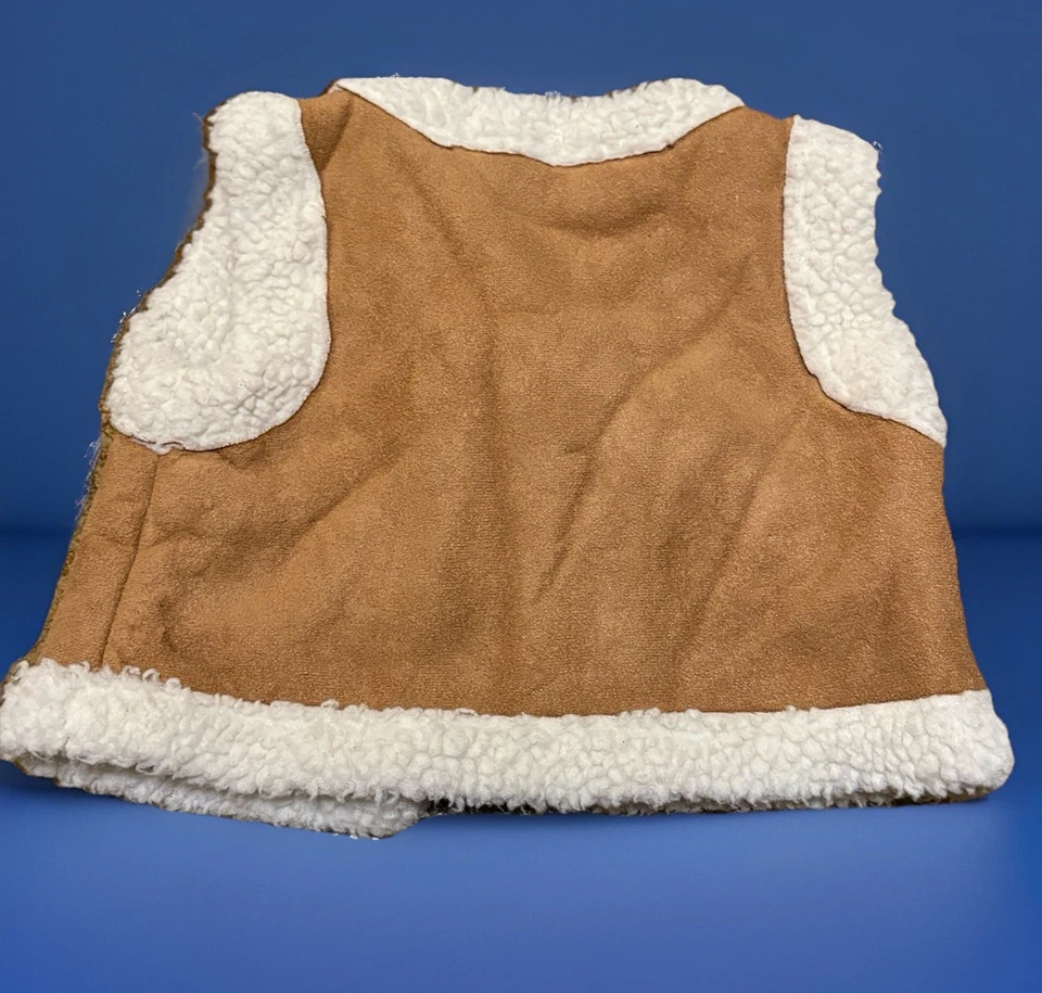 B Tween Baby Brand Vest Size 24 Months - Image 3 of 4