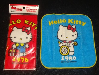 2x HELLO KITTY Lätzchen Waschlappen aus Japan ca. 18 x 18cm NEU & OVP