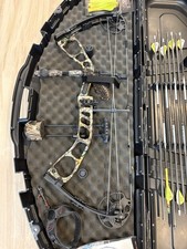 Elite Ember Compound Bow Camo Package 12 BlackOut Hunter EX 400 Arrows with Case