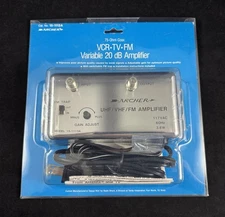 RadioShack Archer 20dB Signal Amplifier UHF/VHF/FM w/ Gain & FM Trap 15-1113A