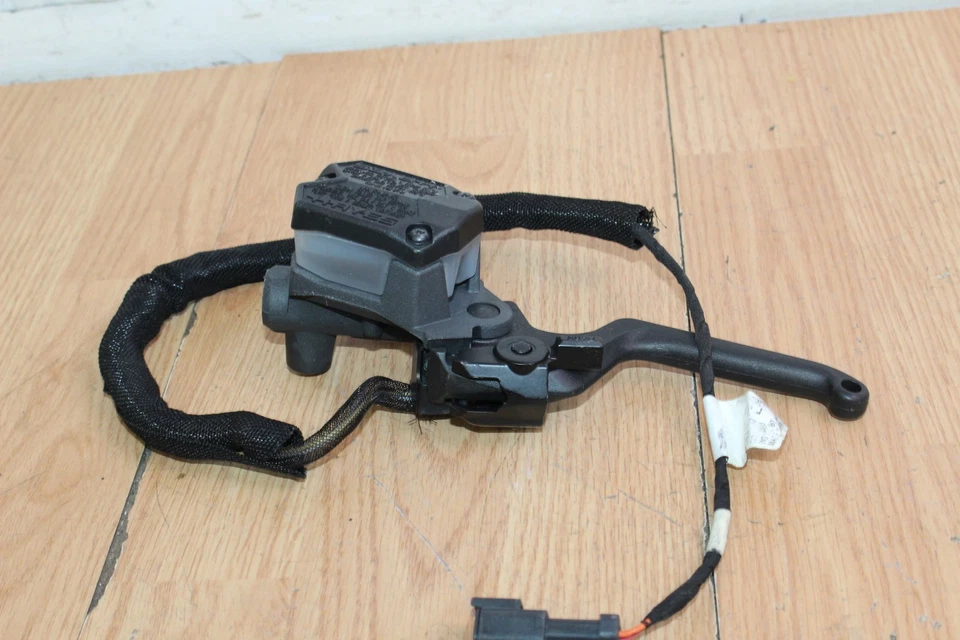 2023 Polaris Patriot 9R RMK Khaos Slash Brake Master Cylinder - Image 4 of 4