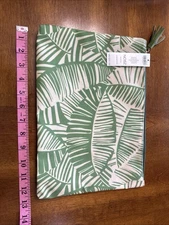 New CHICO'S PALM PRINT LARGE POUCH Lush Green Accessories Makeup Zip Bag 12.5x 9