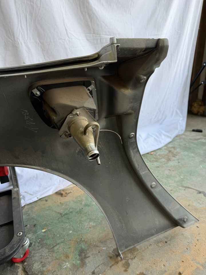 05-13 Corvette C6 Coupe Driver Rear Quarter Panel Base Model LH Silver ...