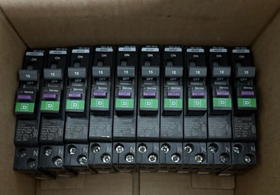 Lot of 10 Square D QO115PAFGF 1 Pole 15 Amp Dual Function Breakers QO115PDF   