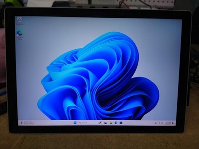 Microsoft Surface Pro 7+ 1960 12.3 Microsoft Surface Pro 7+ 1960 12.3
