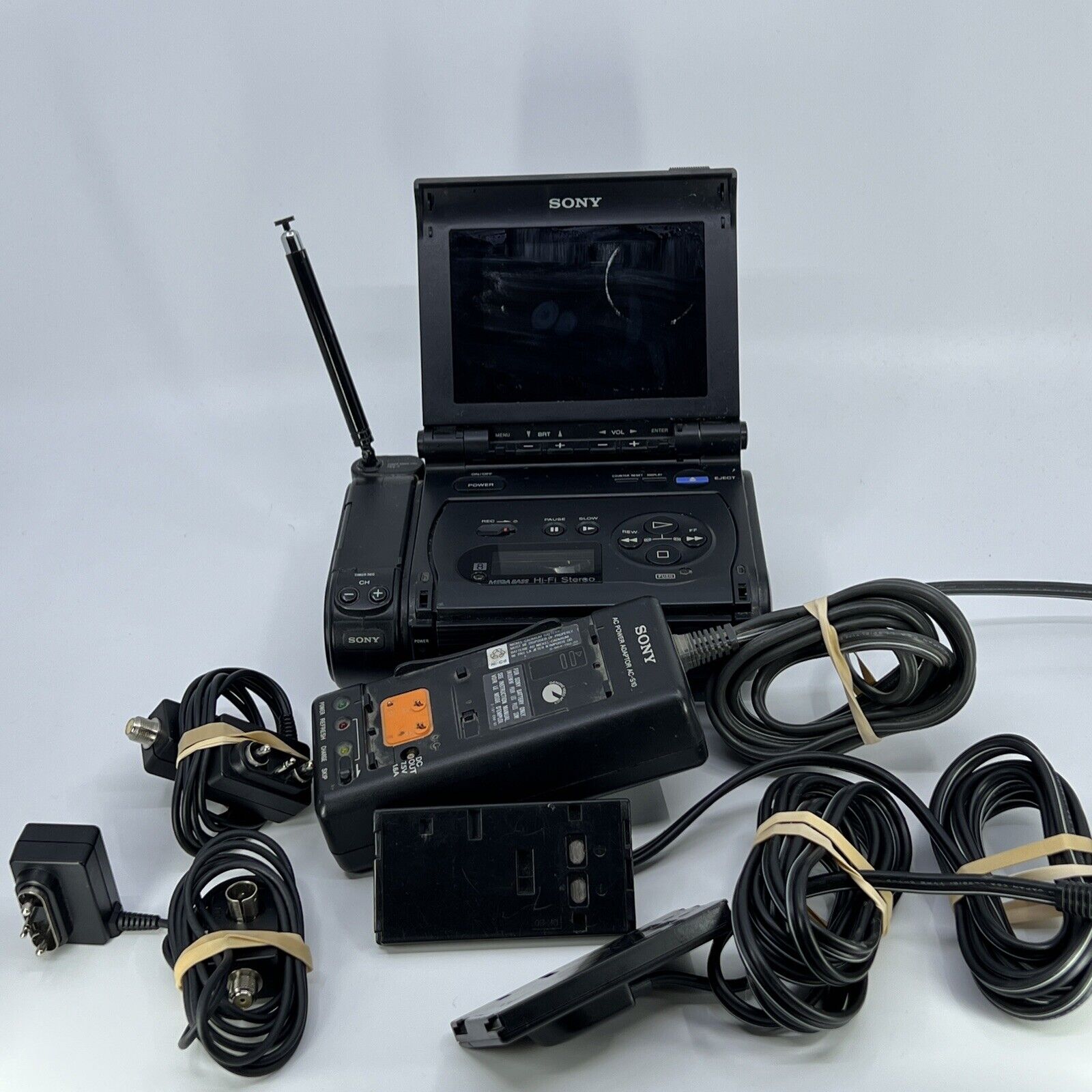 SONY VIDEO WALKMAN GV-A500E 8 mm e Hi 8 lettore videoregistratore 8 mm EUR  229,28 - PicClick IT