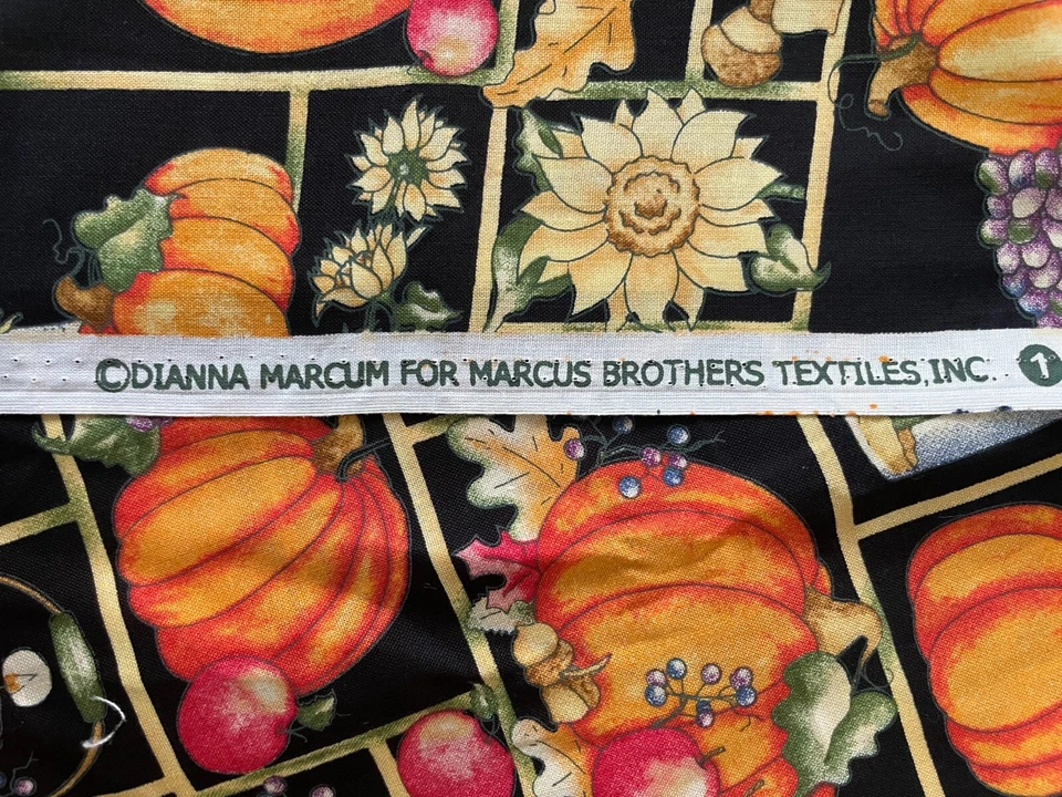 Dianna Marcum Otoño Otoño Calabaza Espantapájaros Tela Negra Marcus Brothers 4.5 Yardas Foto 4 de 4