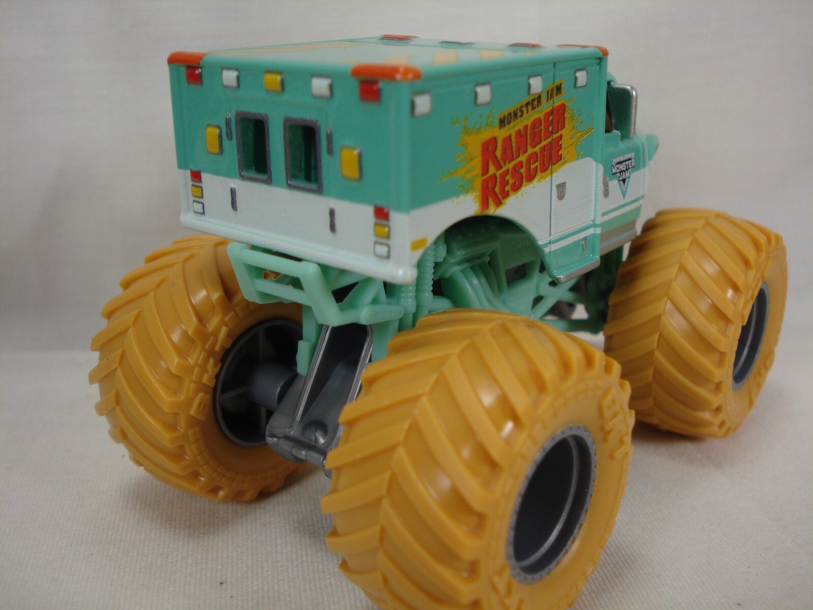 Monster Jam Ranger Rescue Monster Jam Ranger Rescue Monster Truck 2 pack with brown (dirty ...