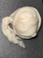 Natural Natural Wool Fiber Roving for Spinning, Felting 15 ozs