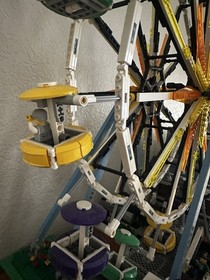 LEGO CREATOR: Ferris Wheel (10247) (fully built)