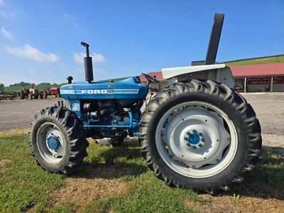 #ad 1985 Ford 4610 Tractor 4WD 3245 hrs. $12500.00