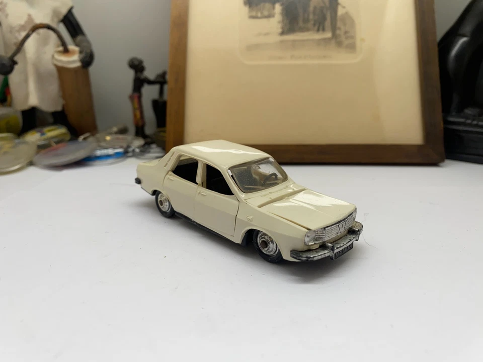 ANCIENNE NOREV PLASTIQUE RENAULT 12 N°140   ECH 1/43 EME - Photo 2/4