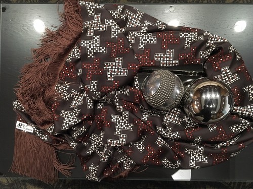 Men’s/Women Custom Fringed 100% Imported Silk Retro Print Dress Scarf/ Shawl - 第 1/6 張圖片