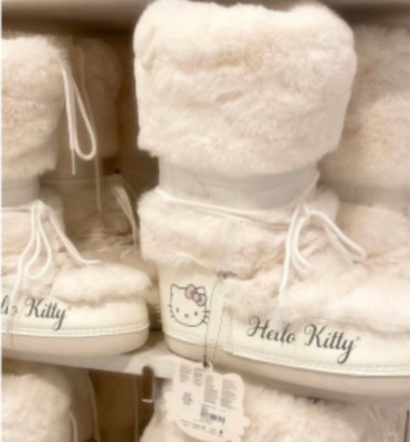 Hello Kitty Forever 21 women's Faux Fur Boots 2024 hello kitty pink bow