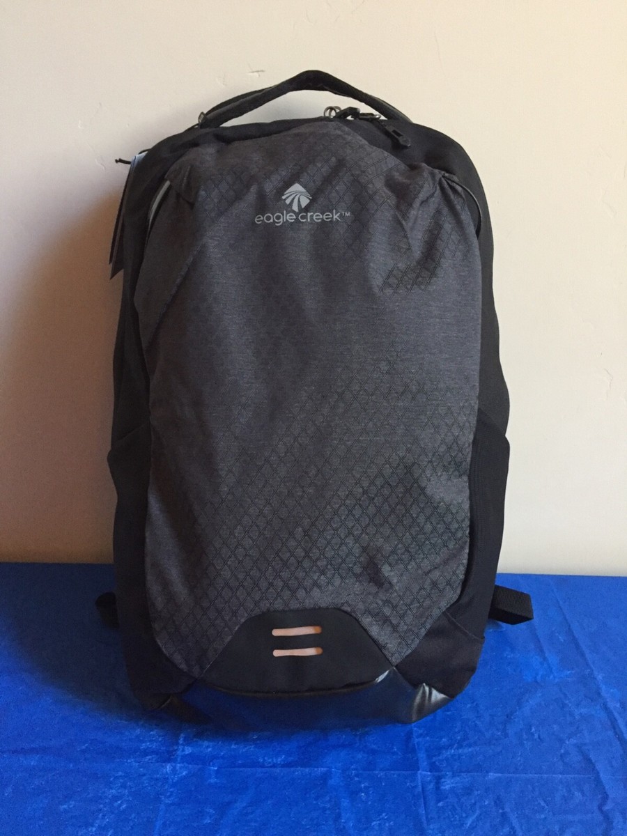 Eagle Creek Wayfinder Back Pack 20L Black Charcoal NEW w/Tags