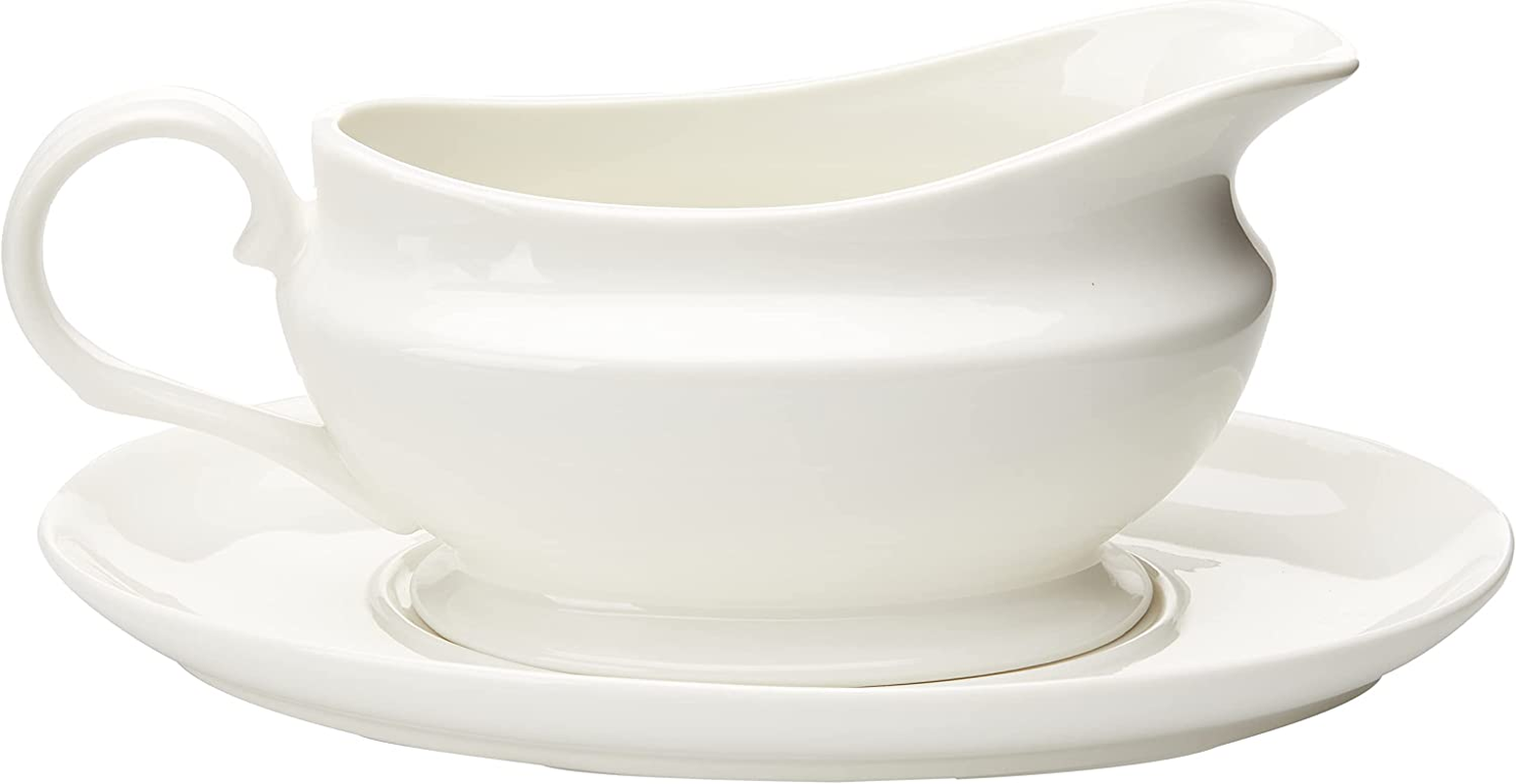 Maxwell & Williams White Basics Gravy Boat & Saucer 550ML Gift Boxed eBay
