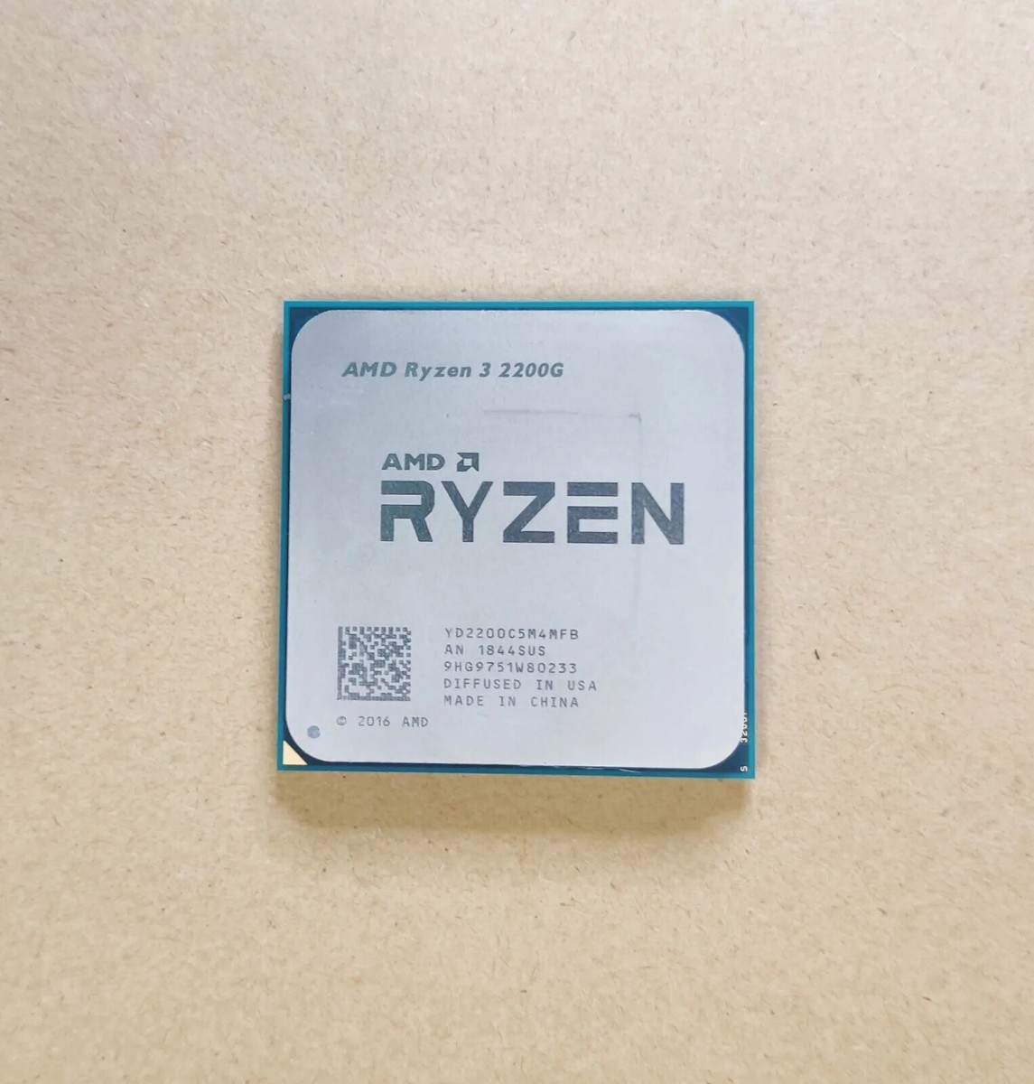 AMD Ryzen 2200g r3-2200g GHz Core 4thr 14nm chipset am4