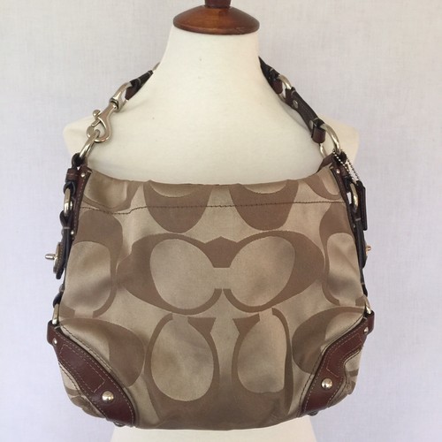 coach c signature purse