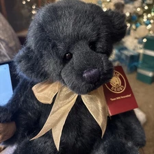 Charlie Bears FINN. CB205247O. 100% Plush Handmade Bear. 2020. 