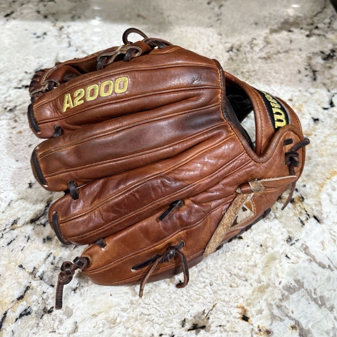 Wilson A2000 DP15 11.5&rdquo; Baseball Glove