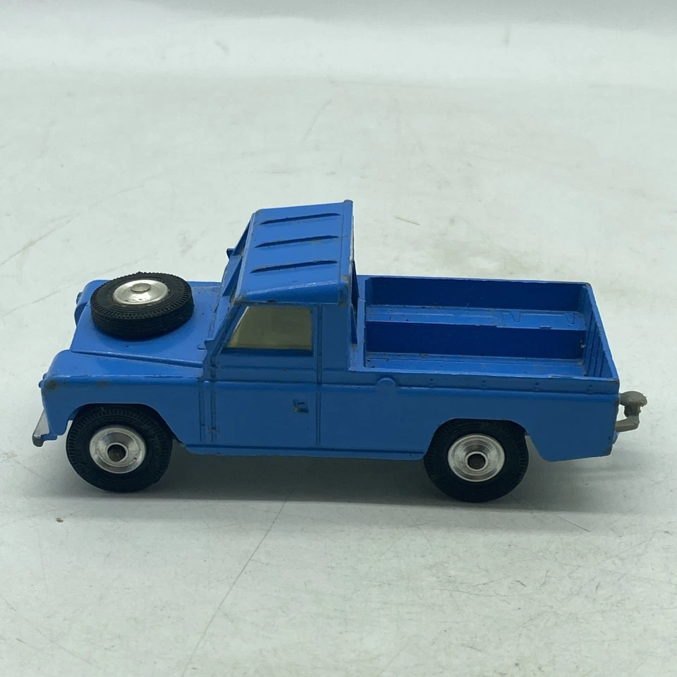 CORGI TOYS - LAND ROVER 109" W.B. in Blue READ 11 - Image 2 of 4