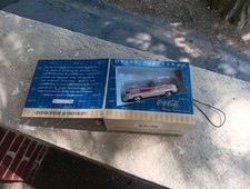 VINTAGE 1999 COLLECTOBLE COCA COLA DIE CAST METAL MINI PEDAL CAR IN BOX